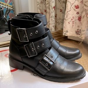 Blonde waterproof boots women’s size 9